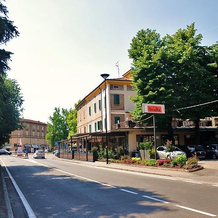 Drake Hotel Maranello Luaran gambar
